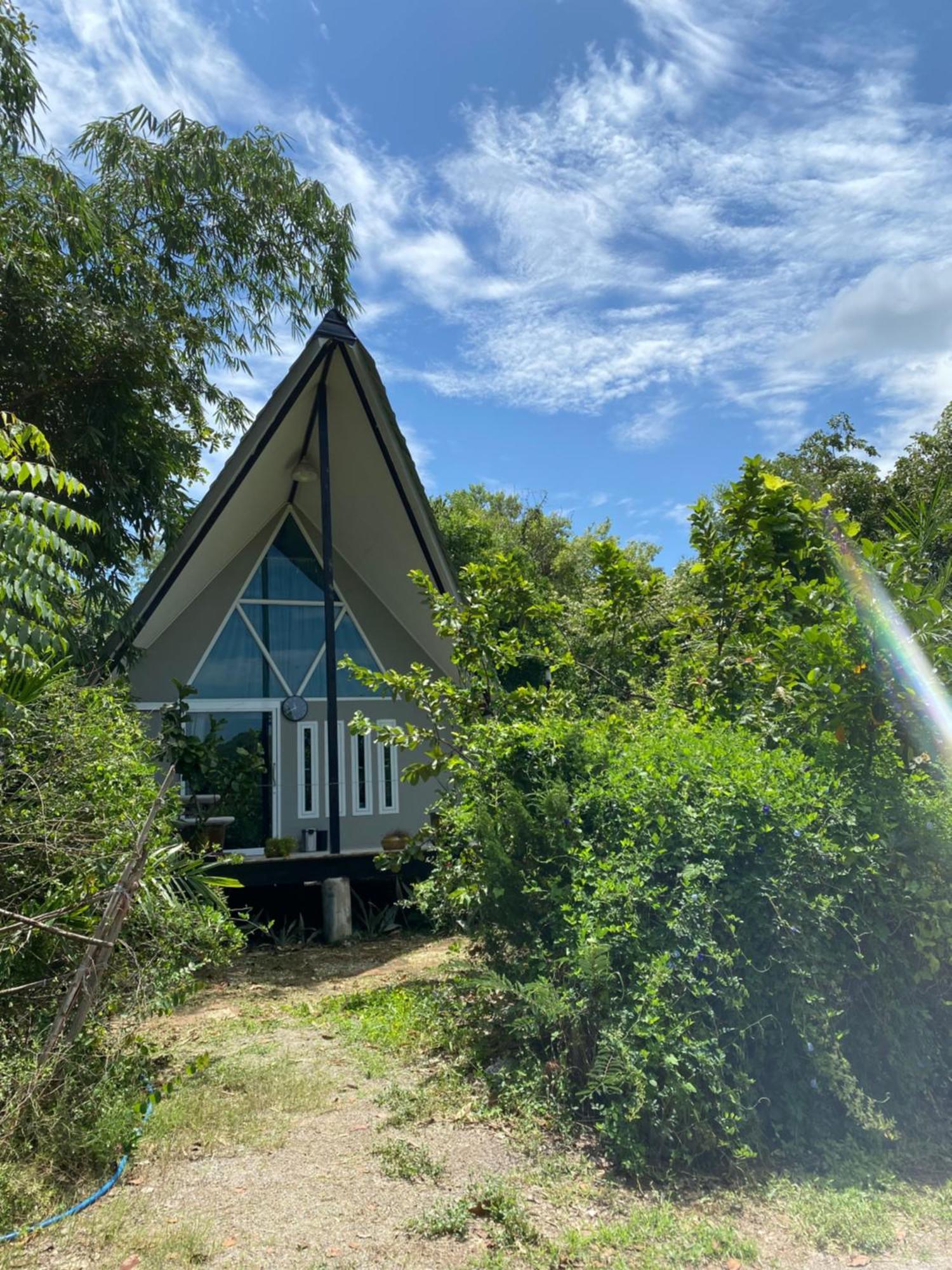 Royal Mountain View Ratchaburi Villa Exterior photo